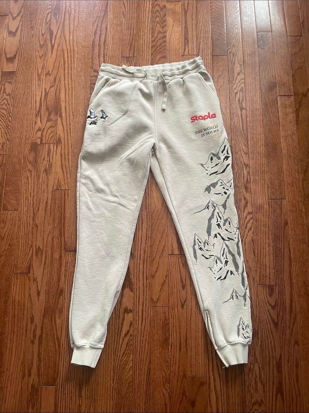 Staple Pigeon "The World Is Yours" Graphic Beige Jogger Sweatpants Sz M